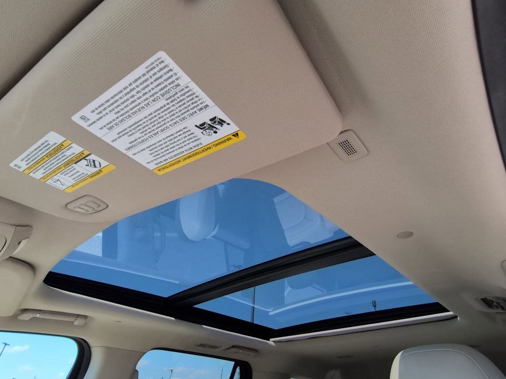 Thumbnail: 2021 Lincoln Navigator - 26