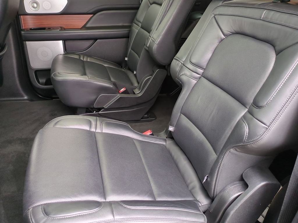 Thumbnail: 2019 Lincoln Navigator L - 13