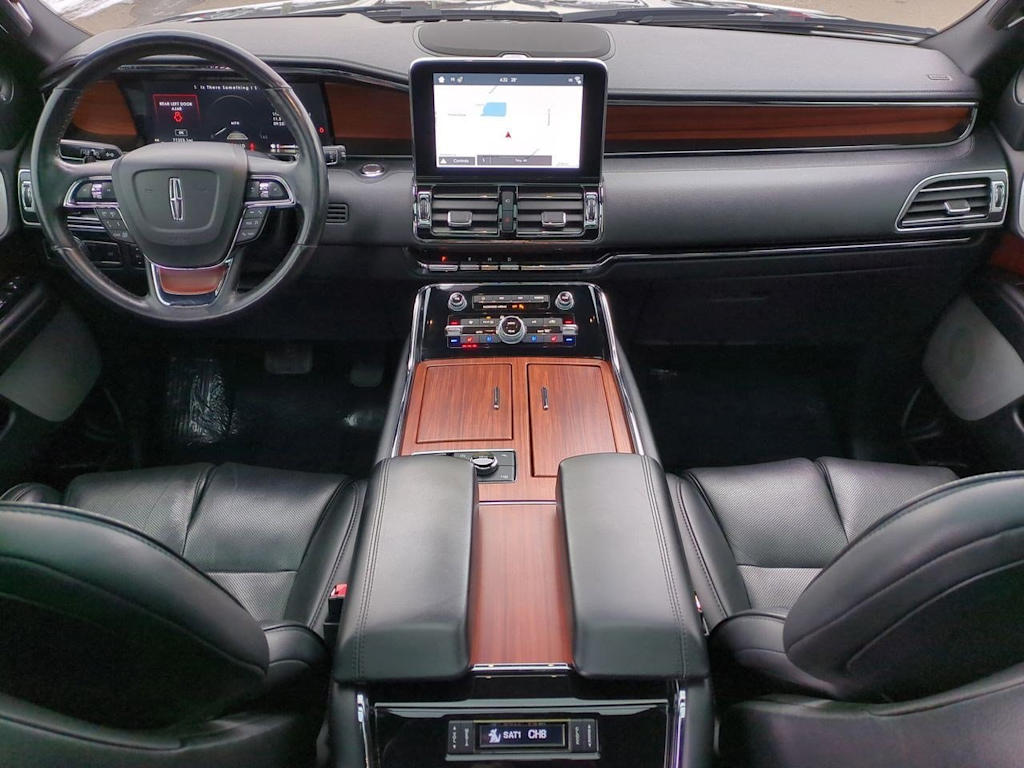 Thumbnail: 2019 Lincoln Navigator L - 10