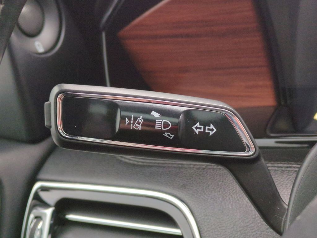 Thumbnail: 2019 Lincoln Navigator L - 16