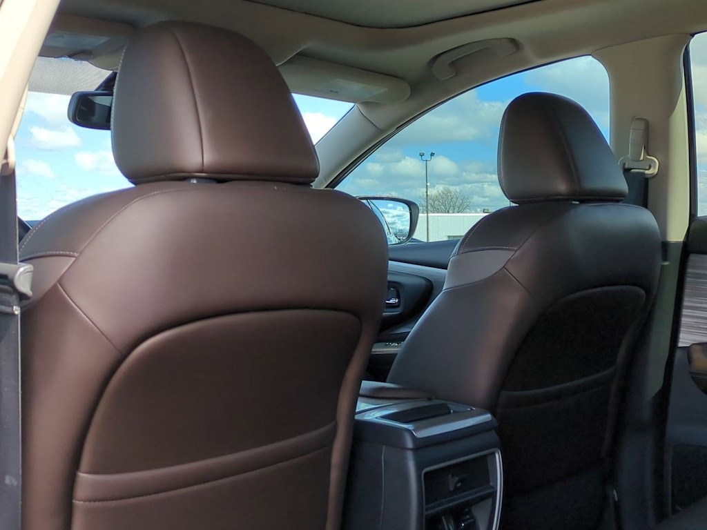 2016 Nissan Murano SL 11