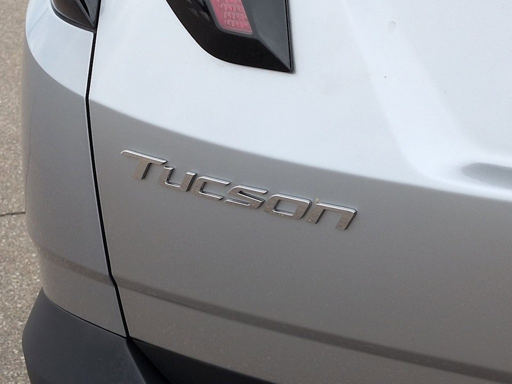 Thumbnail: 2023 Hyundai Tucson - 23