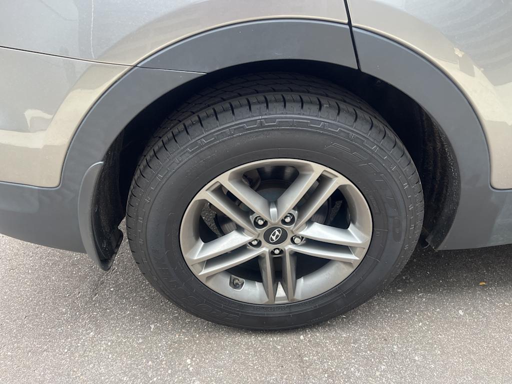 Thumbnail: 2018 Hyundai Santa Fe - 13