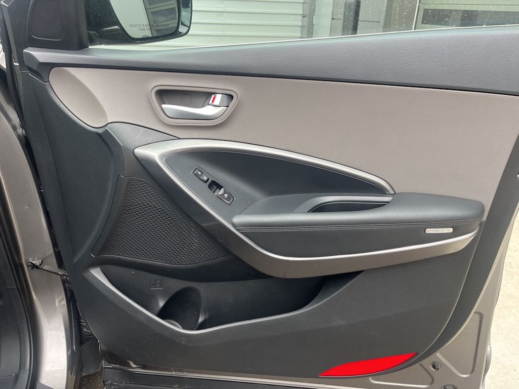 Thumbnail: 2018 Hyundai Santa Fe - 15