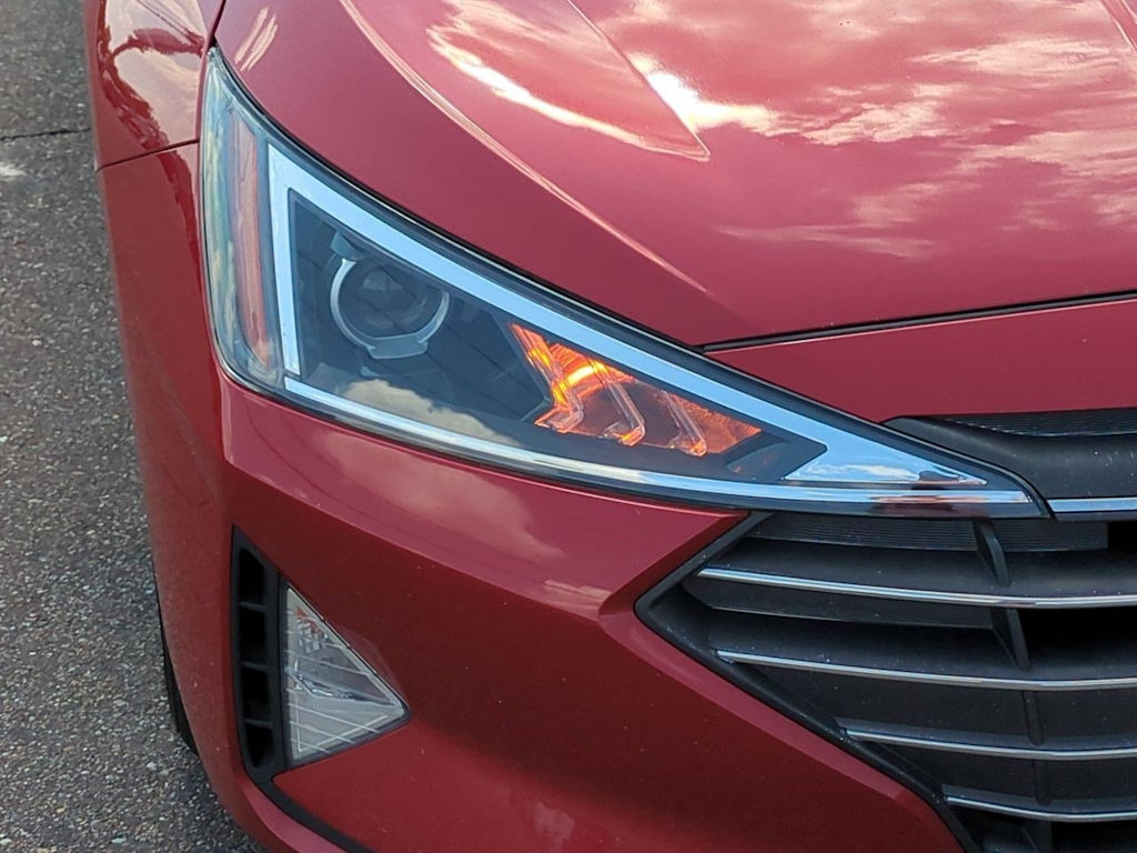 Thumbnail: 2019 Hyundai Elantra - 23