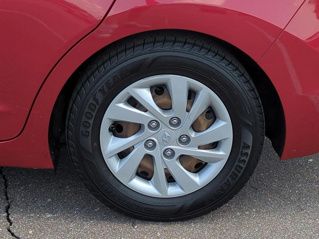 Thumbnail: 2019 Hyundai Elantra - 8