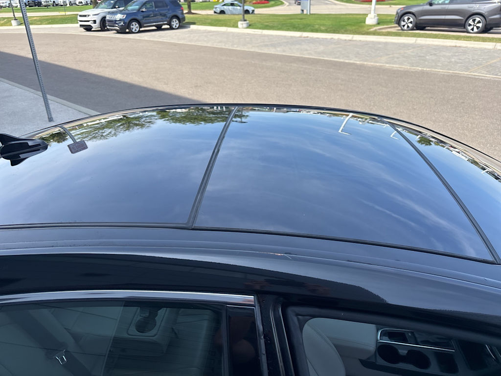 Thumbnail: 2015 Hyundai Sonata - 25