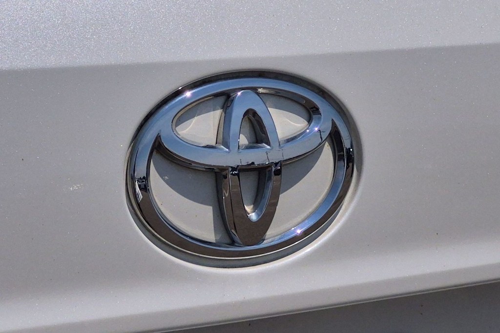 Thumbnail: 2021 Toyota Highlander - 7