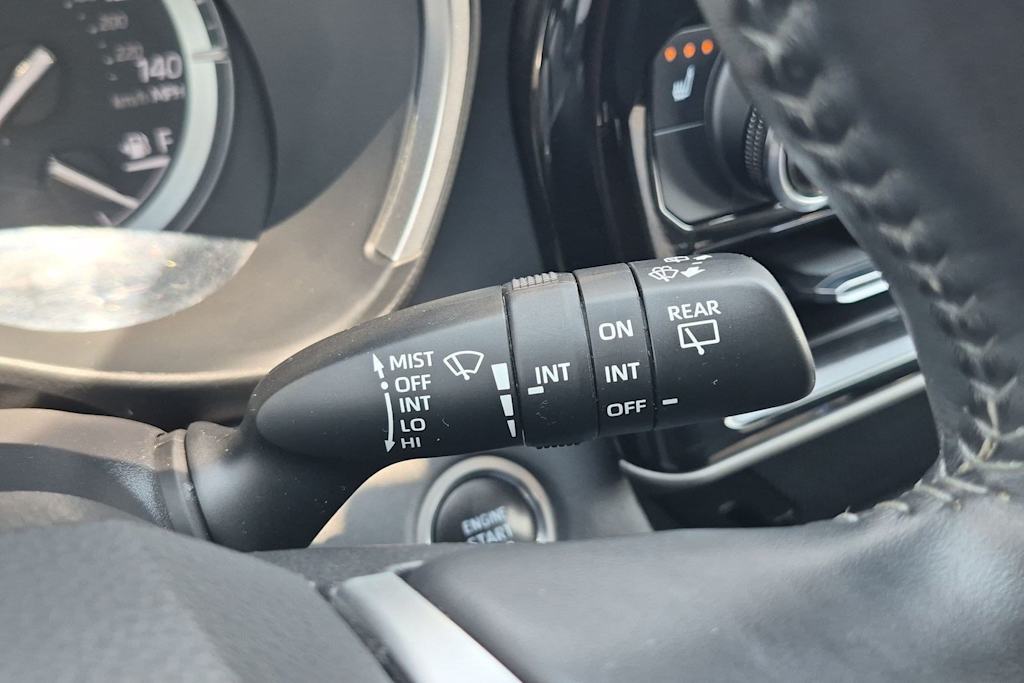 Thumbnail: 2021 Toyota Highlander - 31