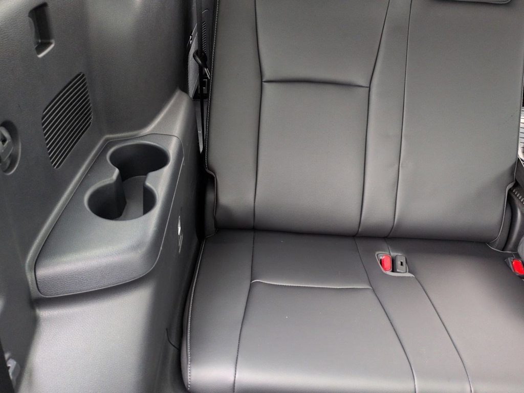 Thumbnail: 2023 Toyota Highlander - 30