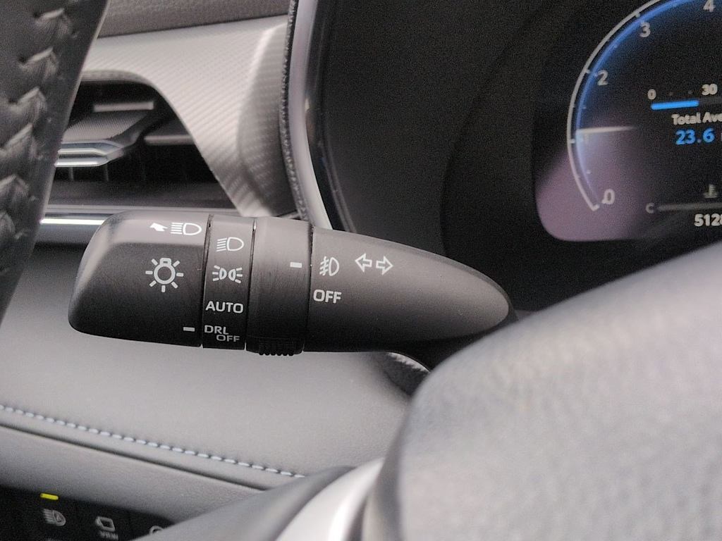 Thumbnail: 2023 Toyota Highlander - 16