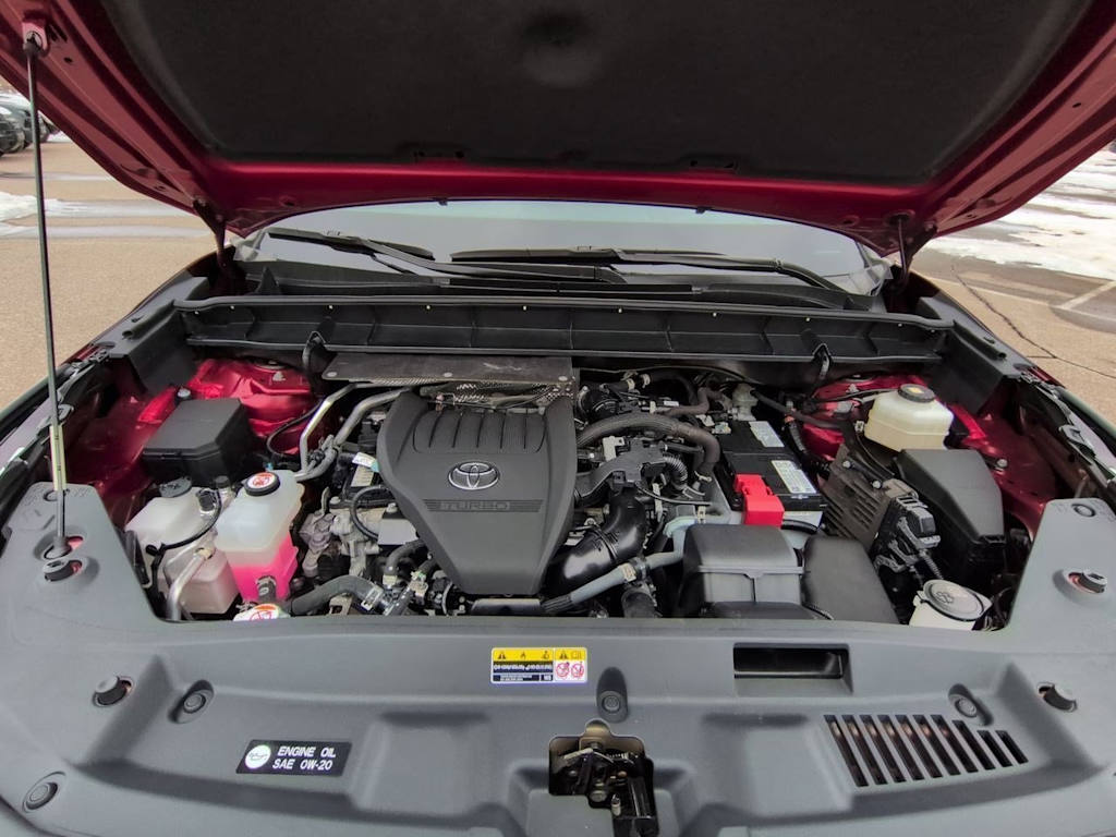 Thumbnail: 2023 Toyota Highlander - 9