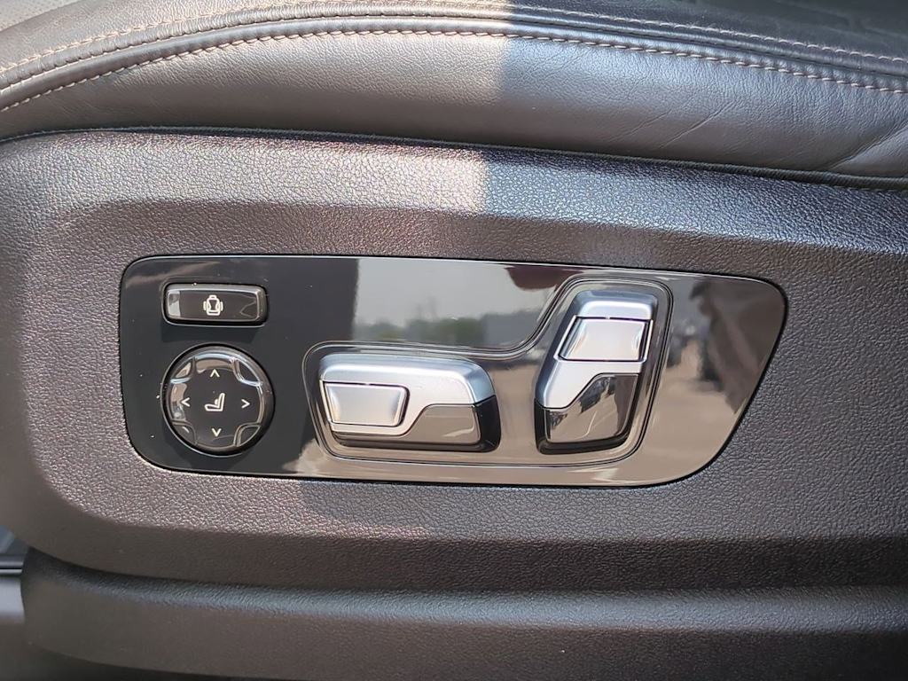 Thumbnail: 2024 BMW X7 - 26