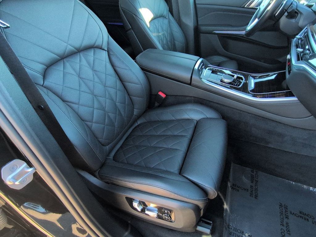 Thumbnail: 2024 BMW X5 - 12