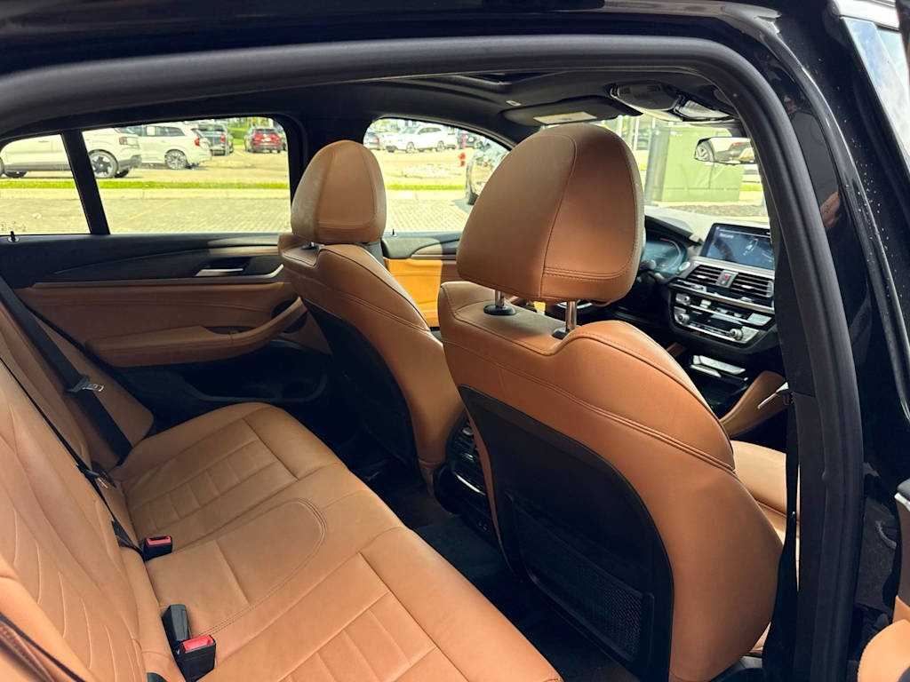 Thumbnail: 2021 BMW X4 - 13