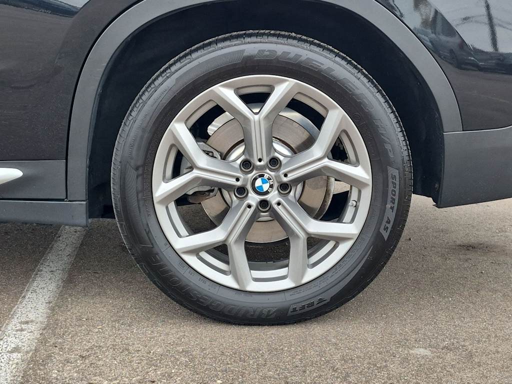Thumbnail: 2021 BMW X4 - 8