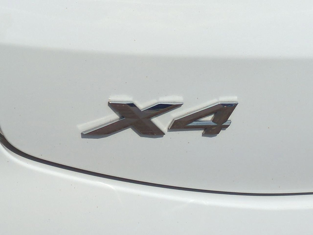2022 BMW X4 xDrive30i 24