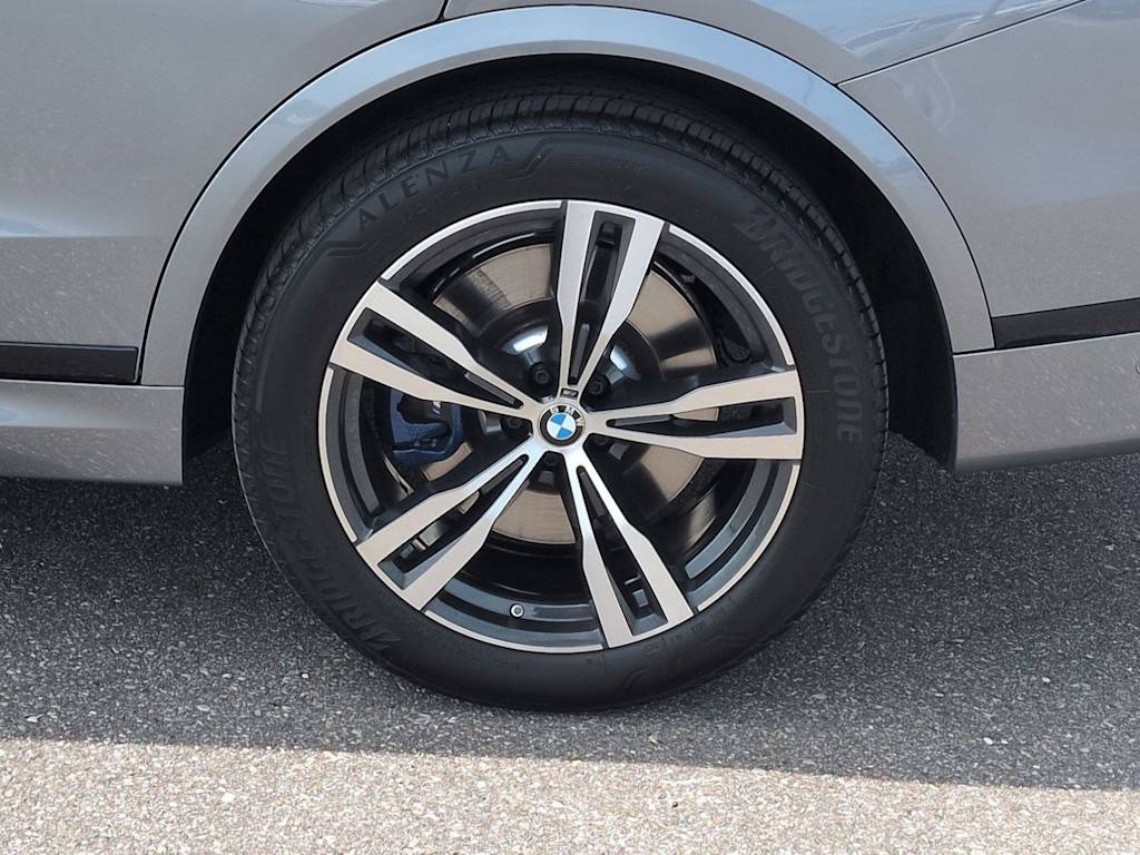 Thumbnail: 2024 BMW X7 - 8