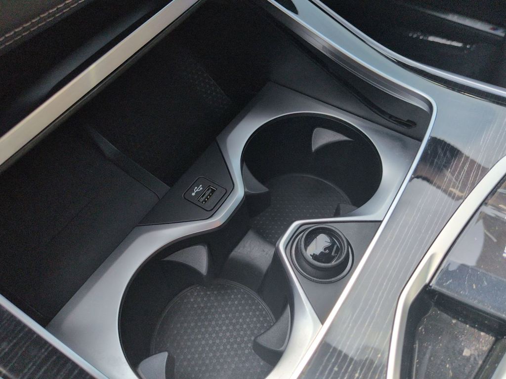 Thumbnail: 2024 BMW X7 - 38