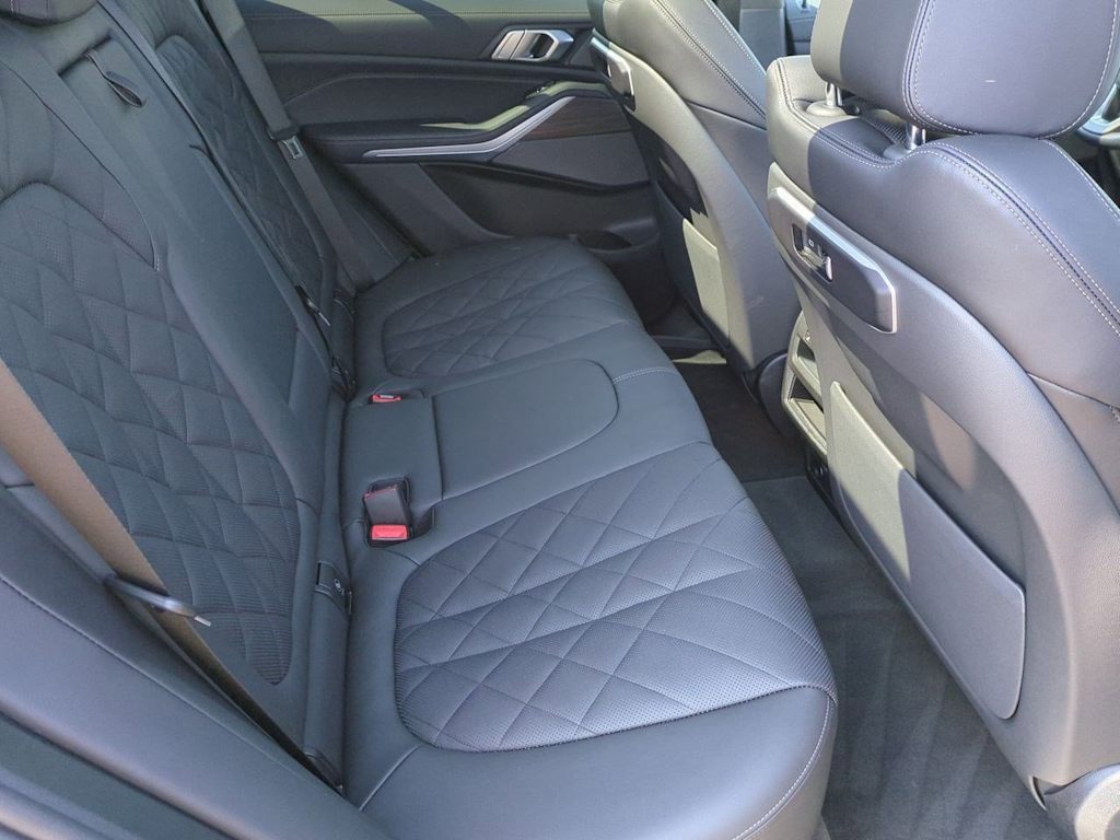 Thumbnail: 2025 BMW X5 - 28