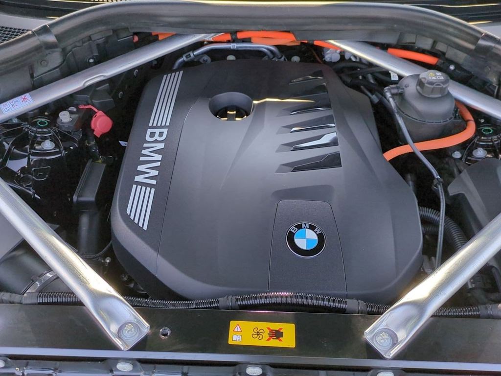 Thumbnail: 2025 BMW X5 - 9
