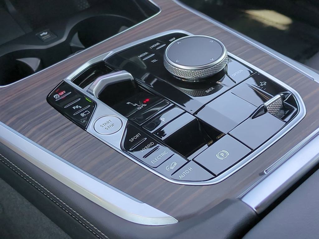 Thumbnail: 2025 BMW X5 - 36