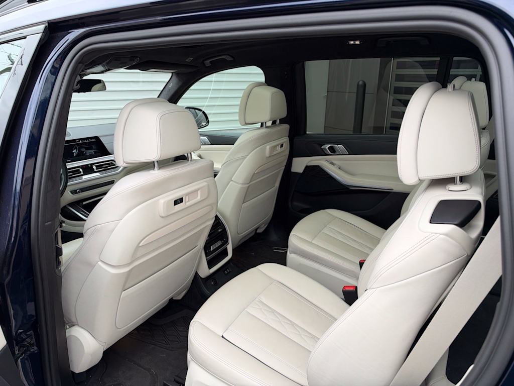 Thumbnail: 2022 BMW X7 - 8
