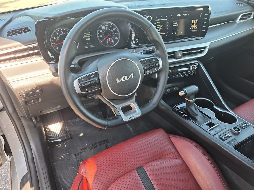 Thumbnail: 2023 Kia K5 - 2