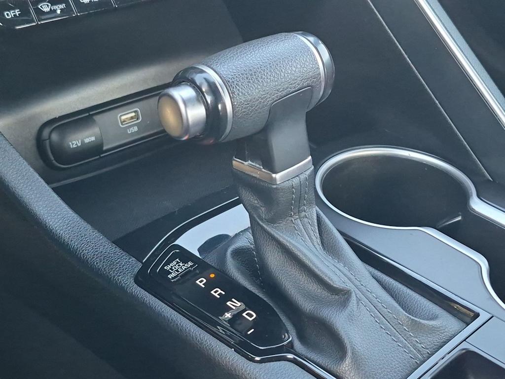 Thumbnail: 2023 Kia K5 - 17