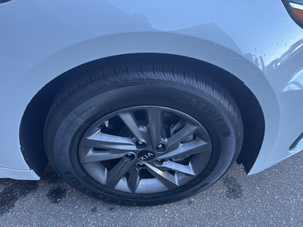Thumbnail: 2020 Kia Optima - 19