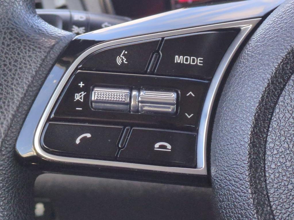 Thumbnail: 2020 Kia Optima - 27