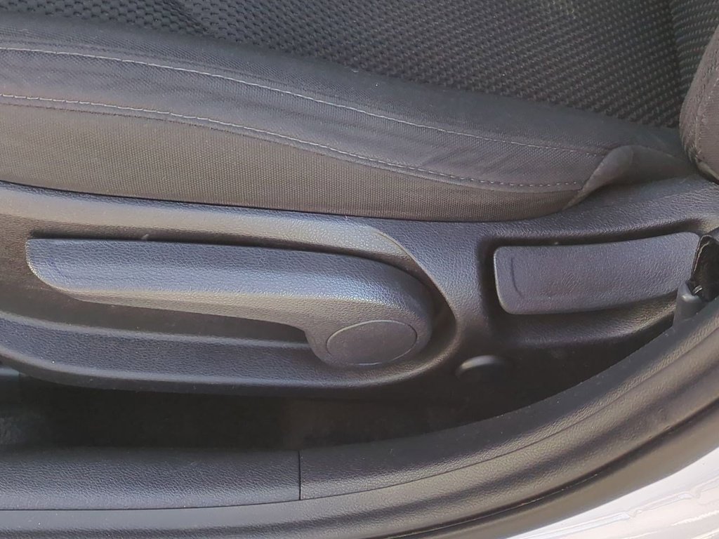 Thumbnail: 2020 Kia Optima - 24