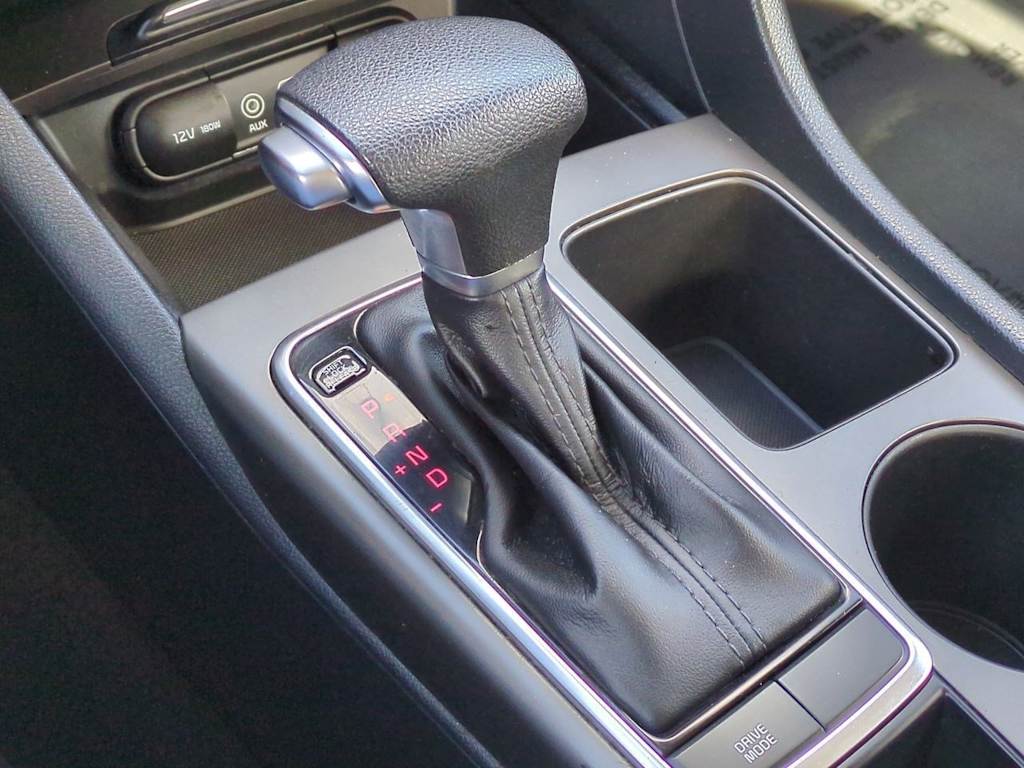 Thumbnail: 2020 Kia Optima - 14