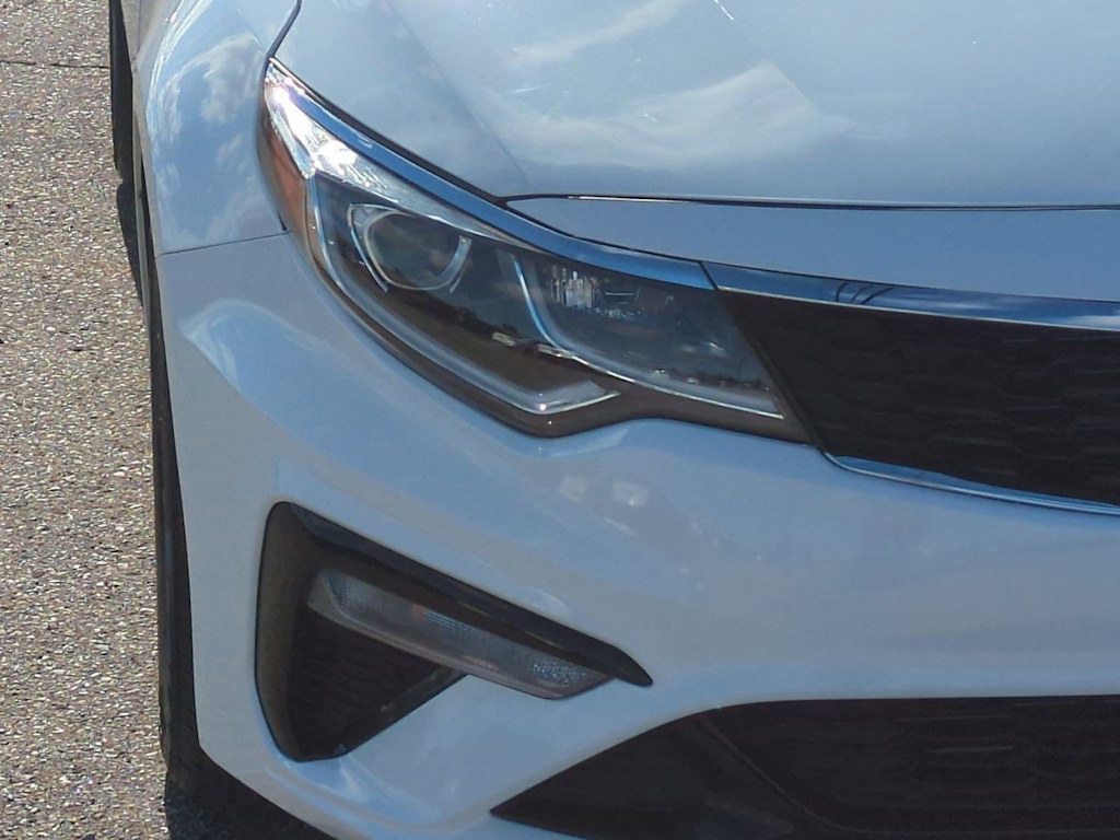 Thumbnail: 2020 Kia Optima - 22