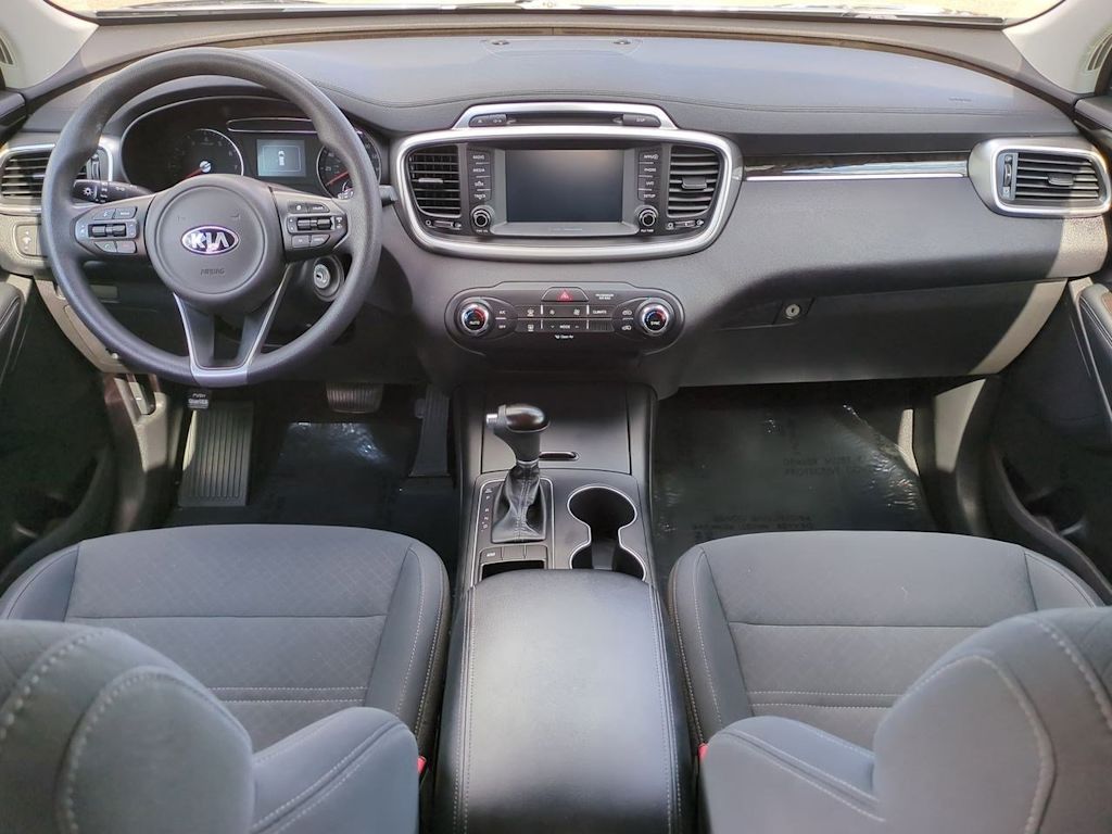 Thumbnail: 2018 Kia Sorento - 9