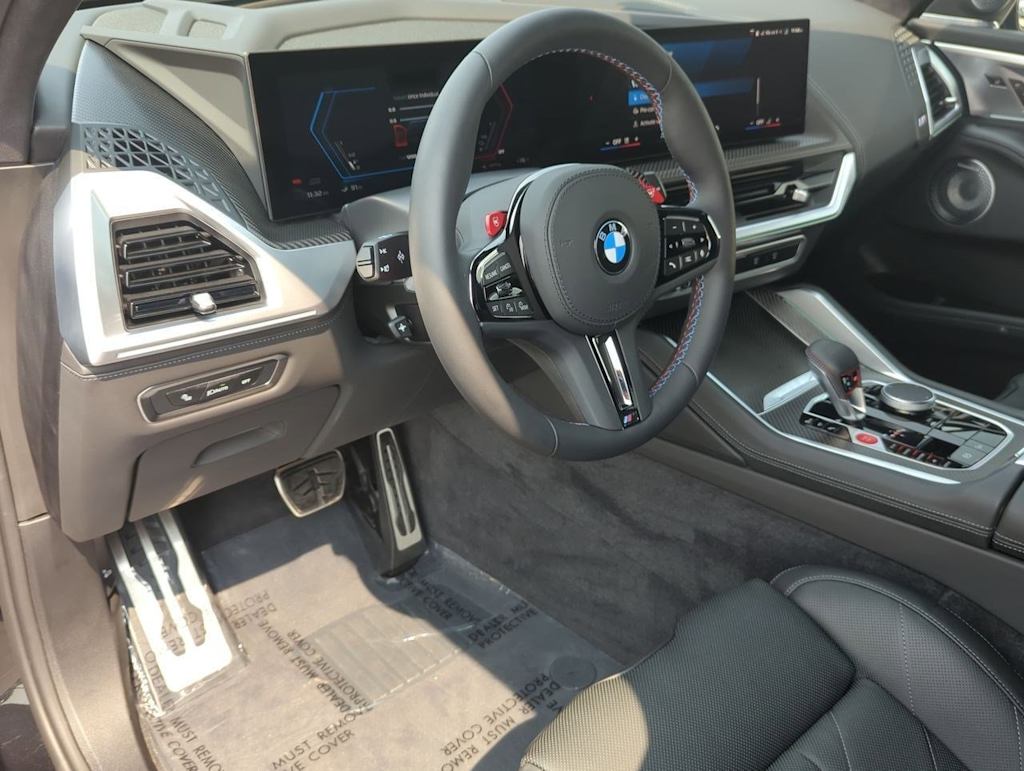 Thumbnail: 2025 BMW XM - 2