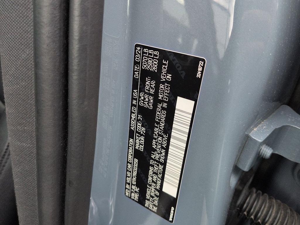 Thumbnail: 2024 Volvo S60 - 20