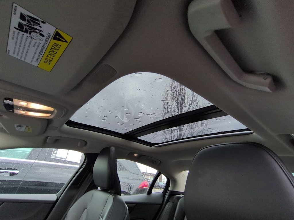 Thumbnail: 2024 Volvo S60 - 27