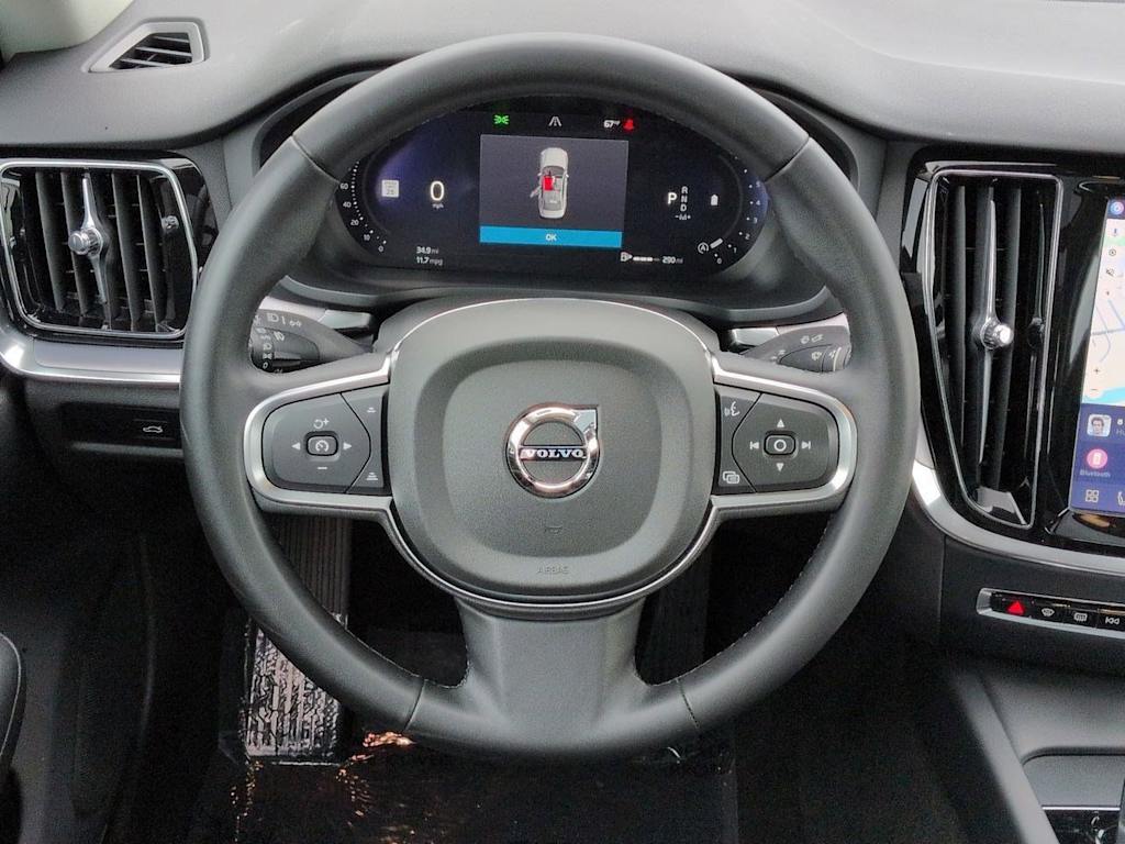 Thumbnail: 2024 Volvo S60 - 14