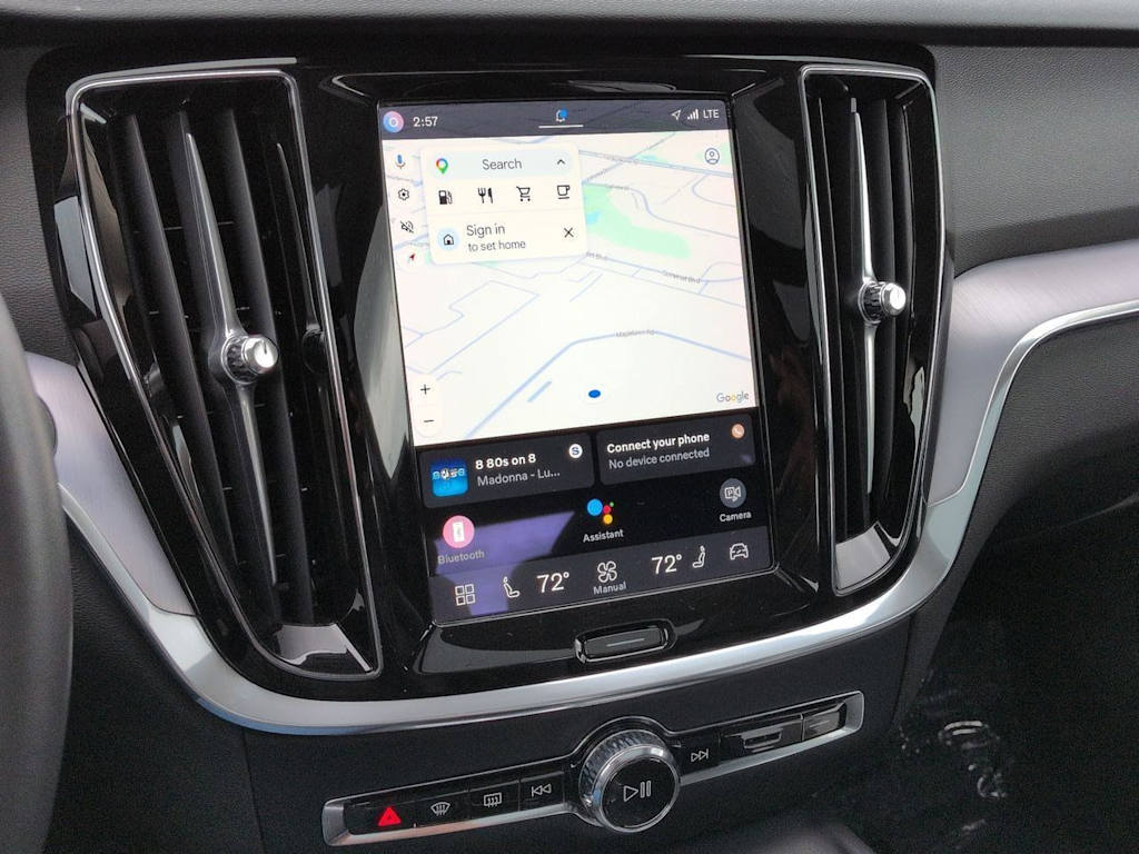 Thumbnail: 2024 Volvo S60 - 15