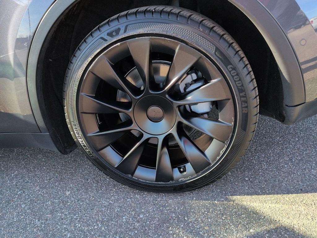 Thumbnail: 2022 Tesla Model Y - 8