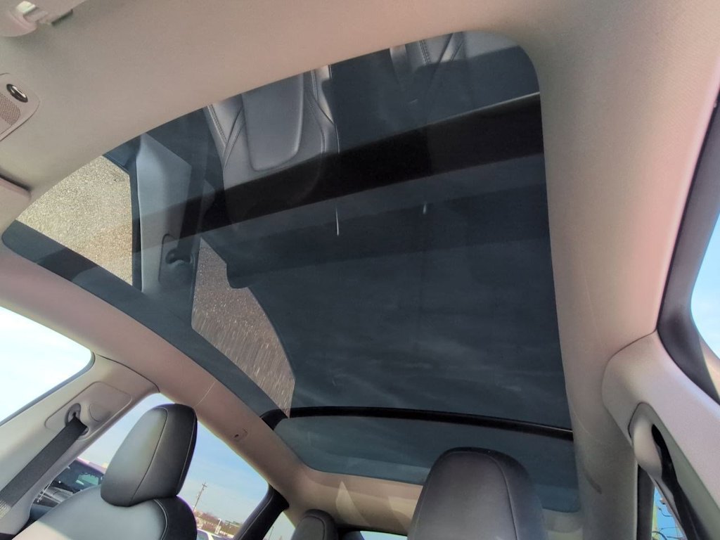 Thumbnail: 2022 Tesla Model Y - 24