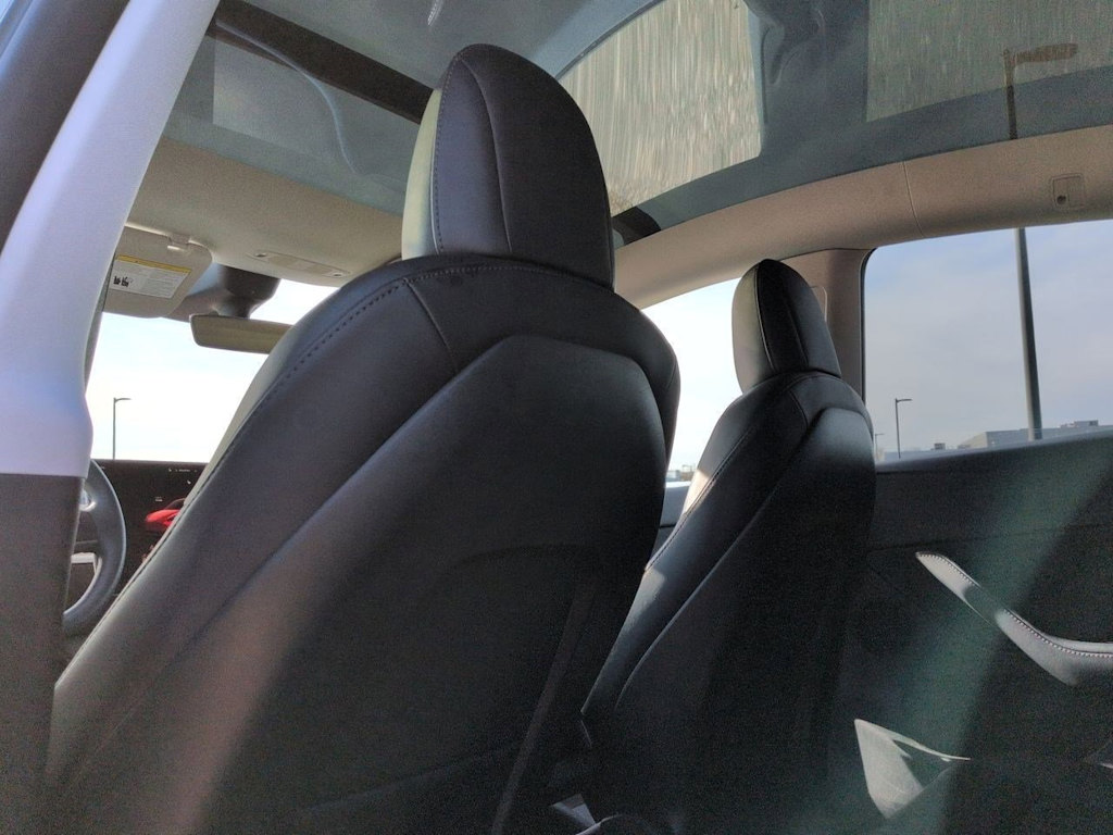 Thumbnail: 2022 Tesla Model Y - 23