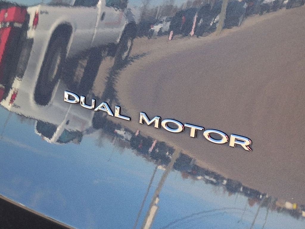 Thumbnail: 2022 Tesla Model Y - 7