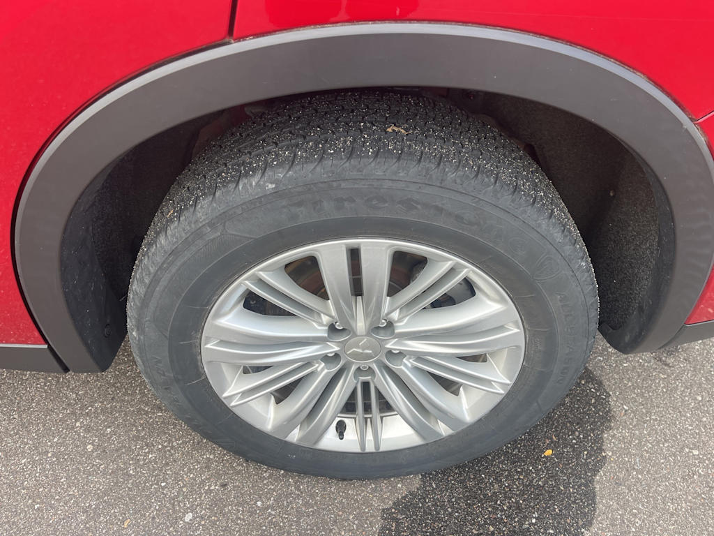 Thumbnail: 2022 Mitsubishi Outlander - 16