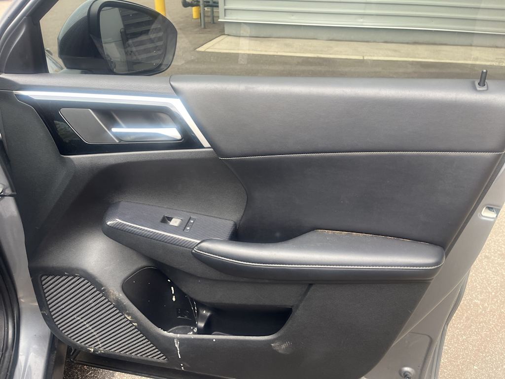 Thumbnail: 2022 Mitsubishi Outlander - 21