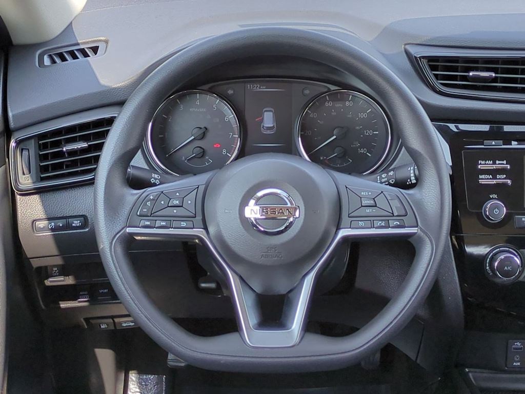 Thumbnail: 2017 Nissan Rogue - 13