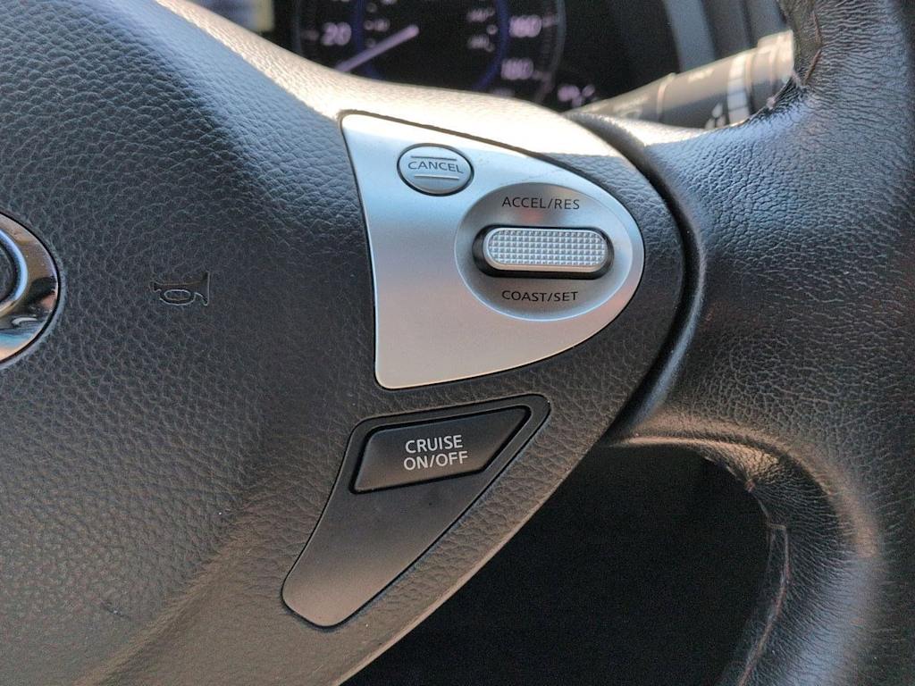 Thumbnail: 2017 INFINITI QX70 - 31