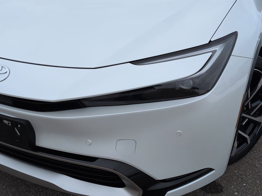 Thumbnail: 2023 Toyota Prius Prime - 23
