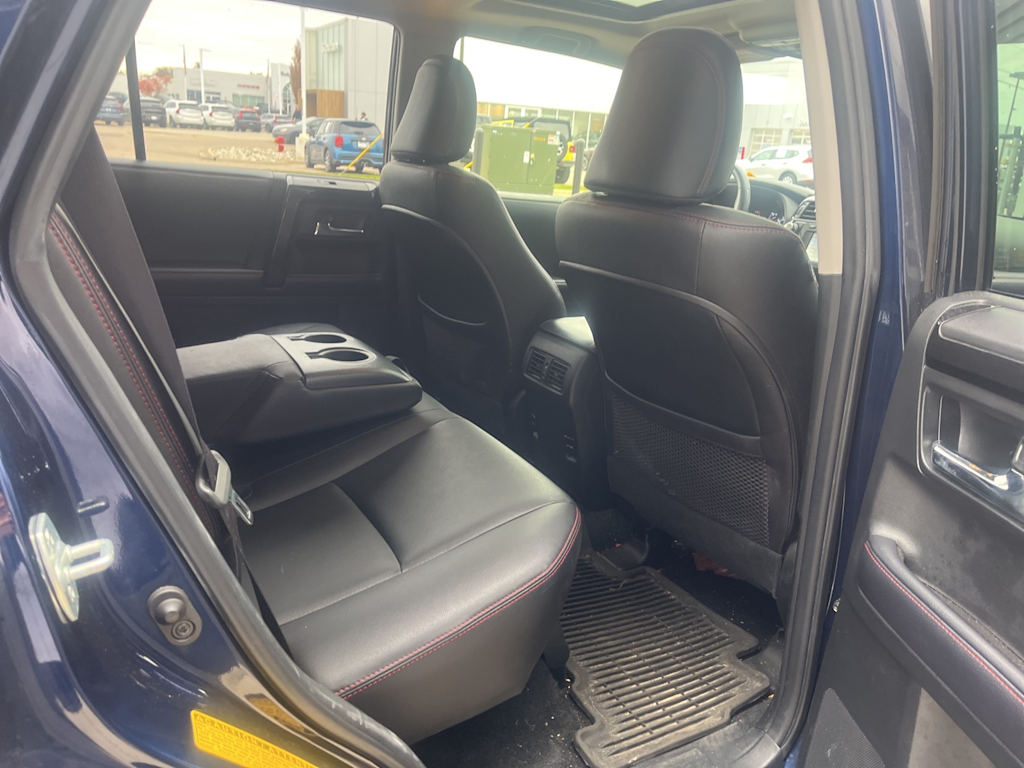 Thumbnail: 2018 Toyota 4Runner - 10